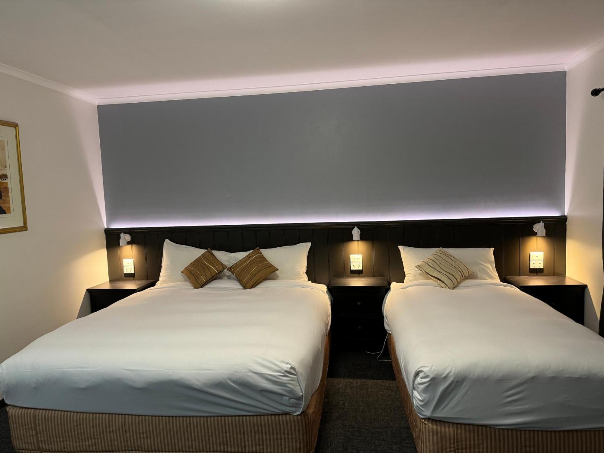 Golden Chain Country Plaza Motel هولز غاب المظهر الخارجي الصورة
