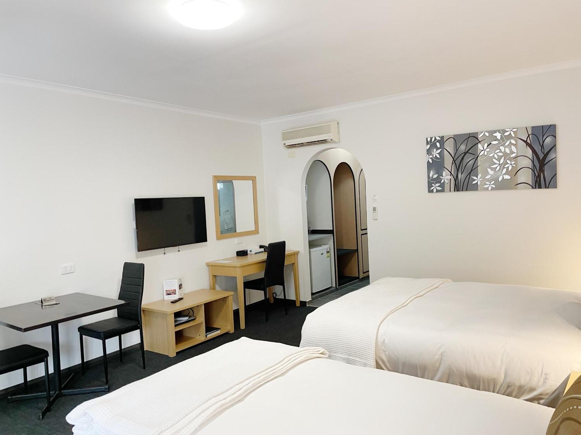 Golden Chain Country Plaza Motel هولز غاب المظهر الخارجي الصورة