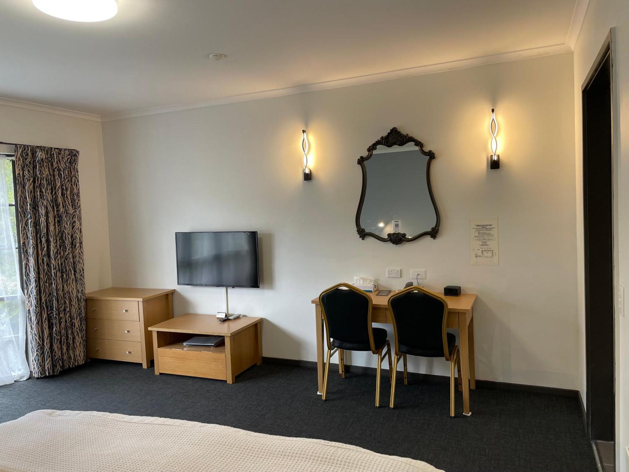 Golden Chain Country Plaza Motel هولز غاب المظهر الخارجي الصورة