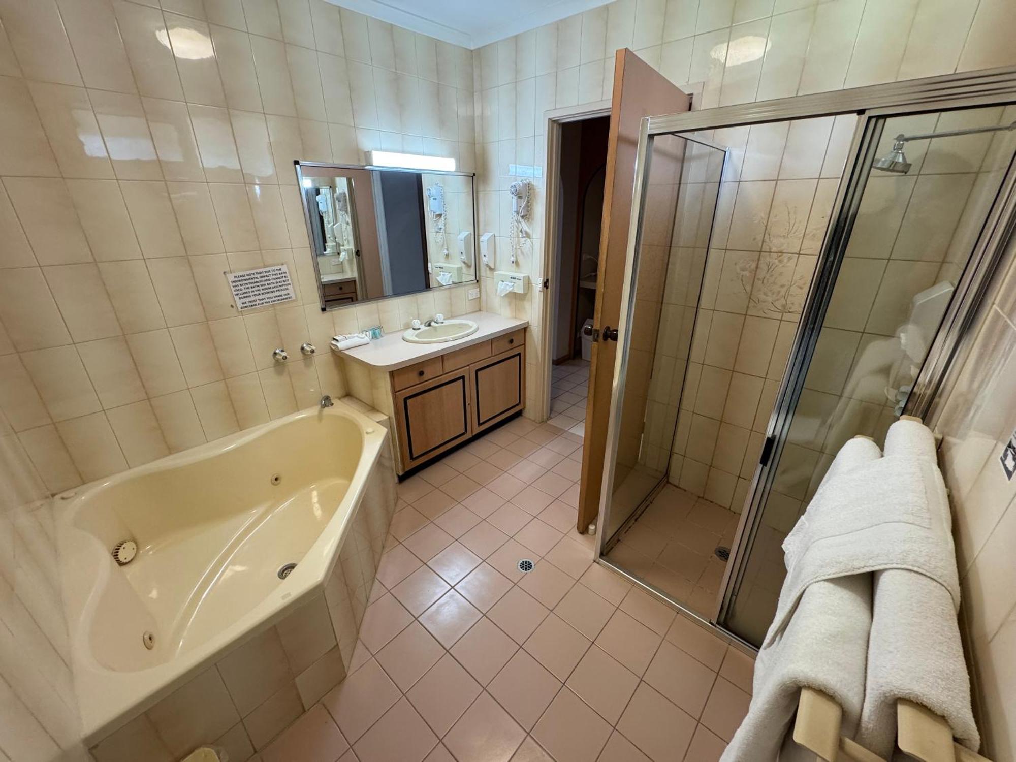 Golden Chain Country Plaza Motel هولز غاب المظهر الخارجي الصورة