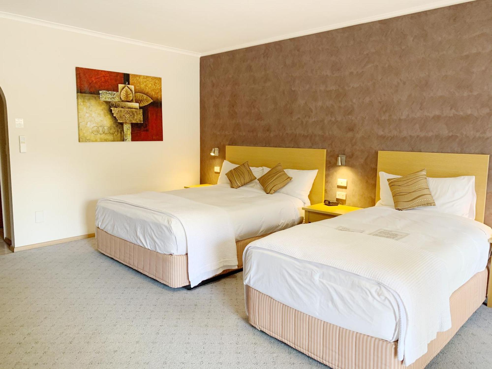Golden Chain Country Plaza Motel هولز غاب المظهر الخارجي الصورة